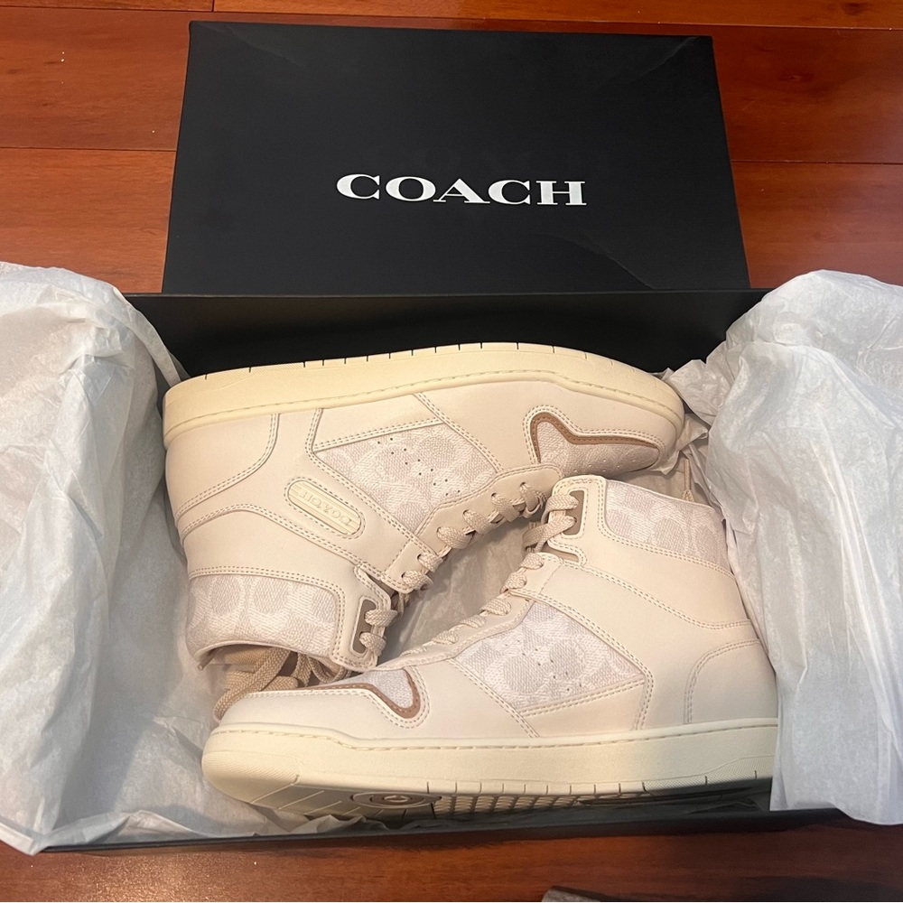 Coach High Top Sneaker In Signature
Canvas